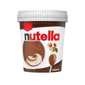 Nutella Ice Cream Tub 470ml - This one doesnt skimp on the good stuffit takes