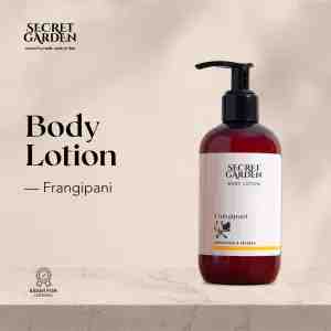 SECRET GARDEN BODY LOTION FRANGIPANI 250ML NEW - Body Lotion Frangipani diperkaya dengan Vitamin E