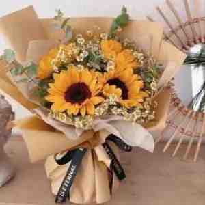 Fresh Flower Sunflower Classic Bouquet- 4 Sunflower